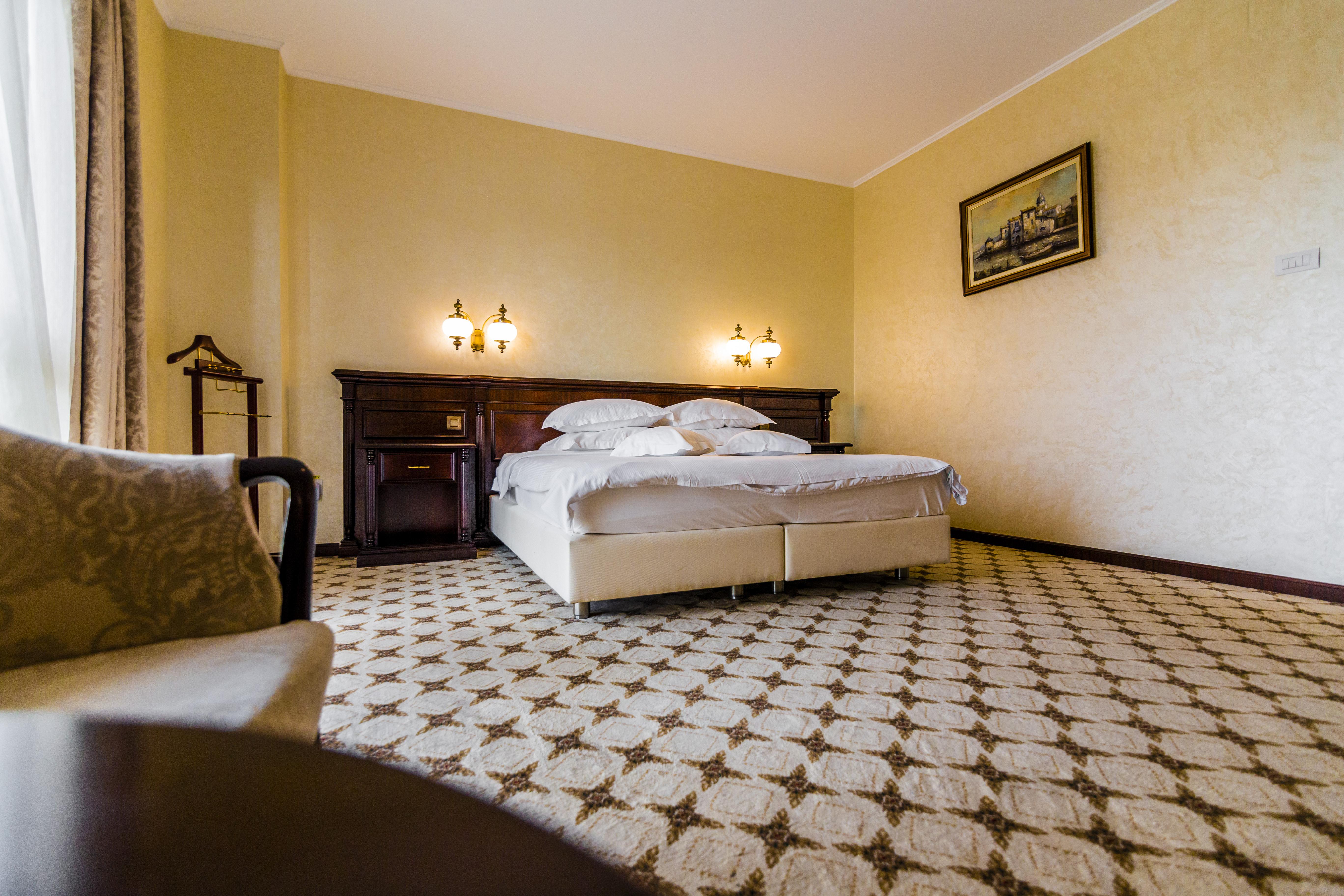 Hotel Golden House Craiova Luaran gambar