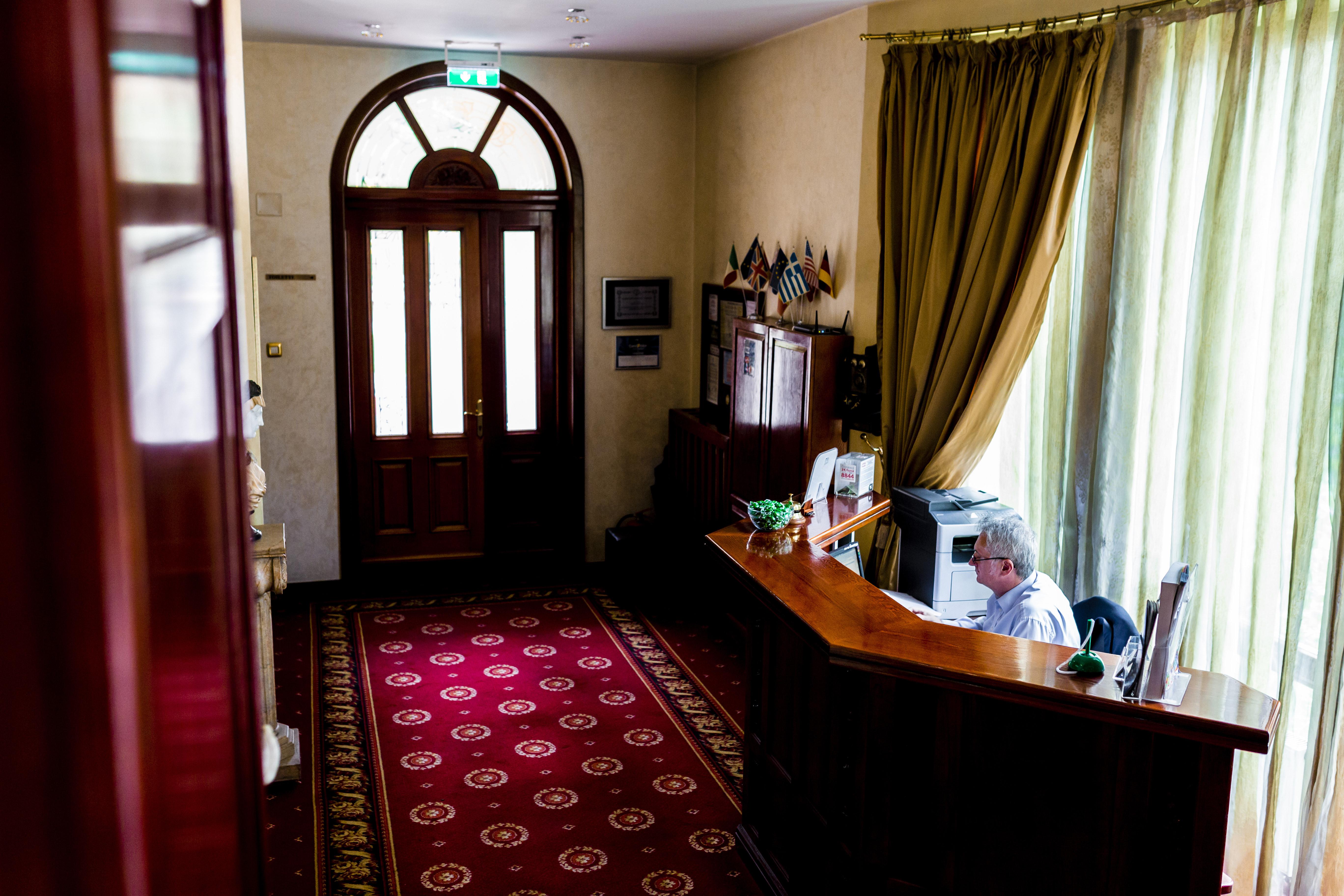 Hotel Golden House Craiova Luaran gambar