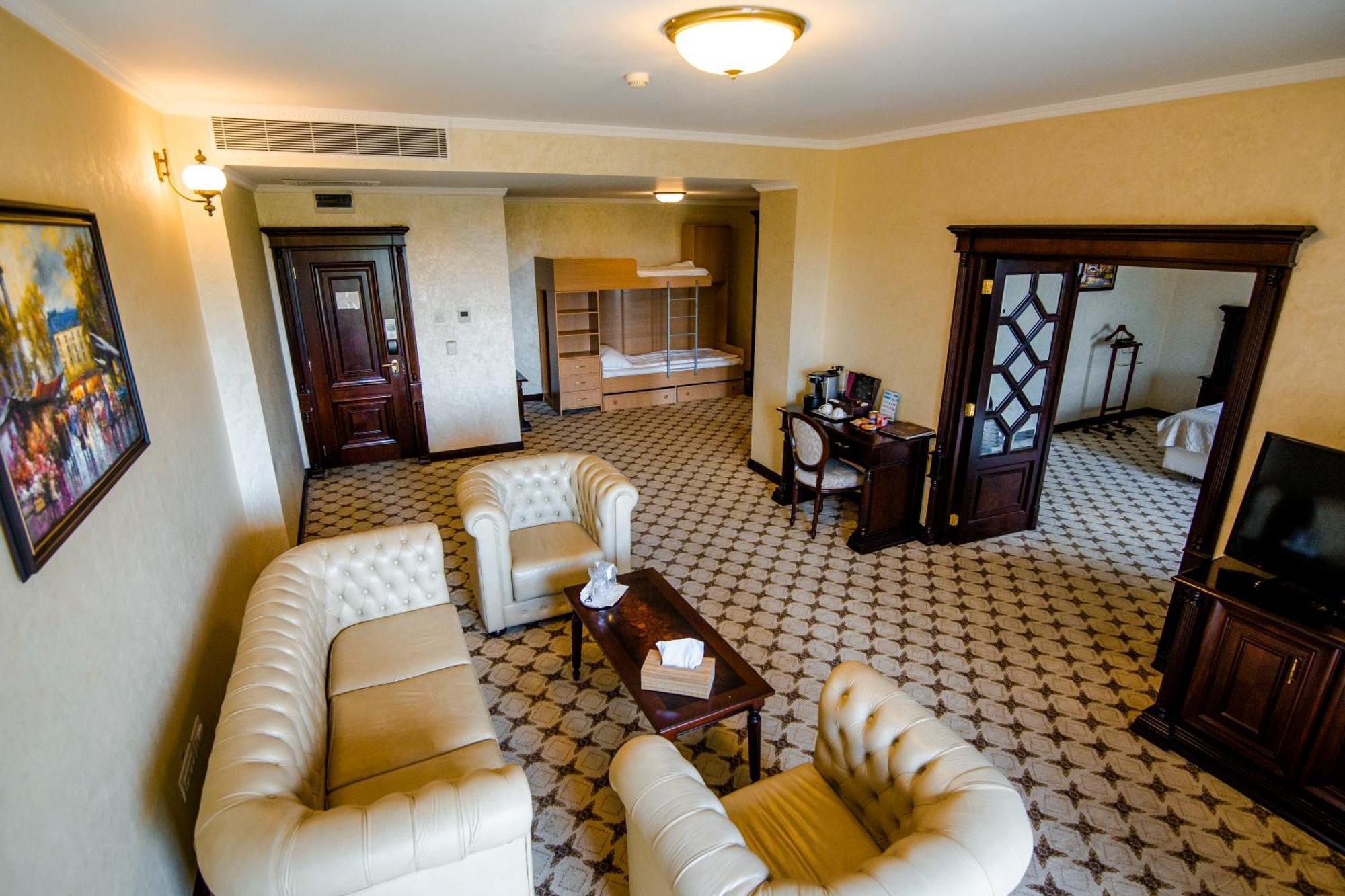 Hotel Golden House Craiova Bilik gambar